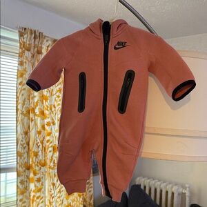 Nike Kids One Piece in Pink and Black